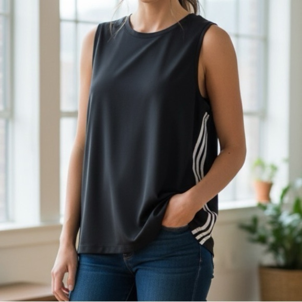 3/25$ (Mix)Adidas’ Fashion-Forward Lines Tank Top, Size S, Black